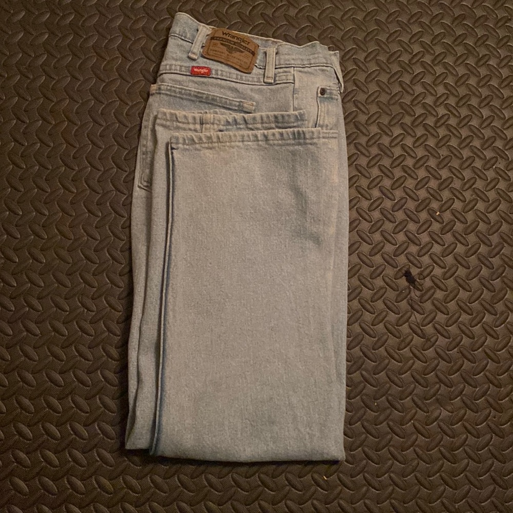 Light wash wrangler jeans regular fit